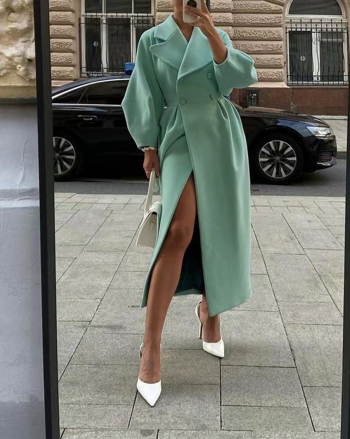 Natalia – lange trenchcoat met lantern mouwen en elegante kraag