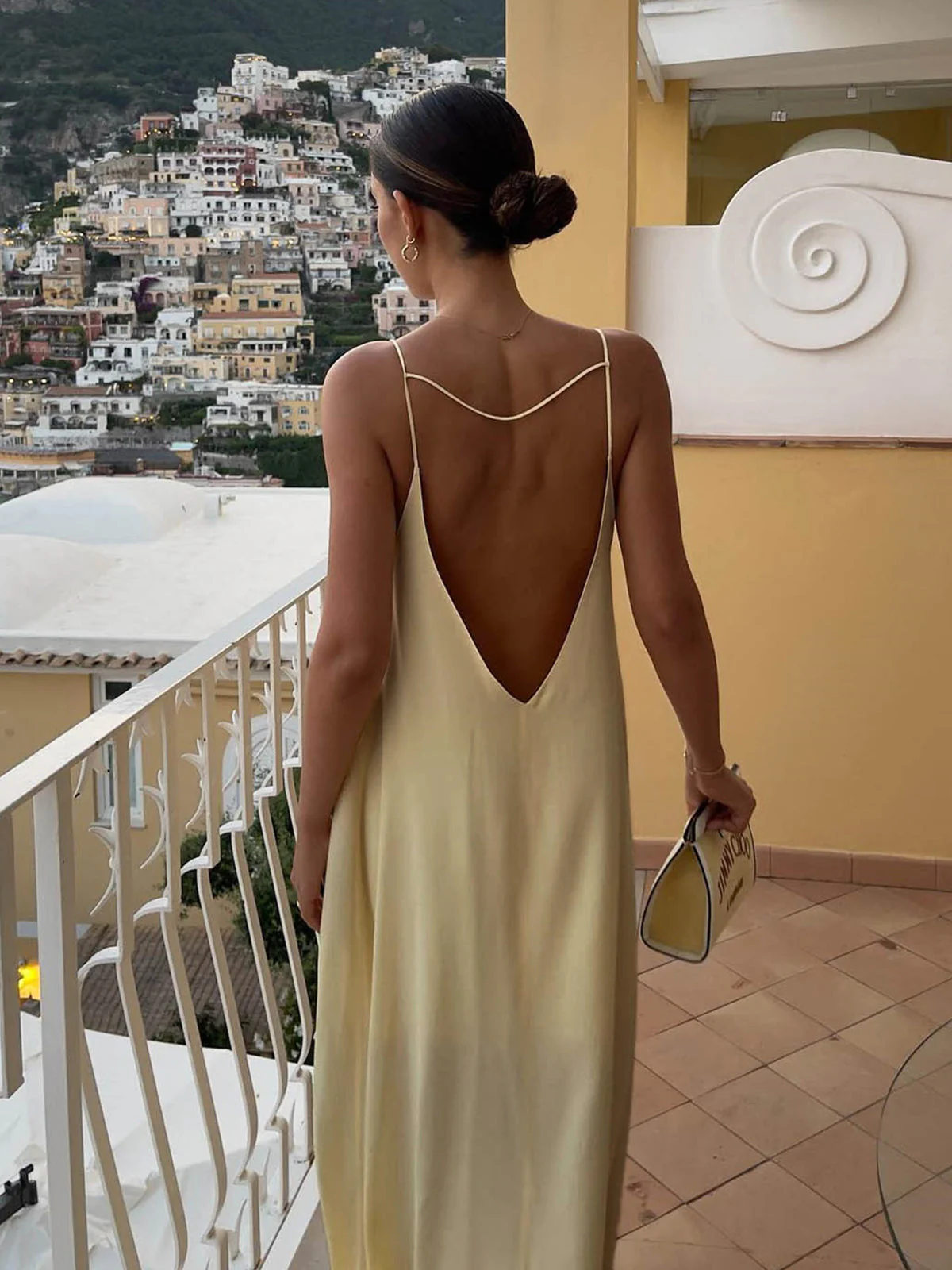Sanne – zomer maxi jurk met open rug en fijne spaghettibandjes