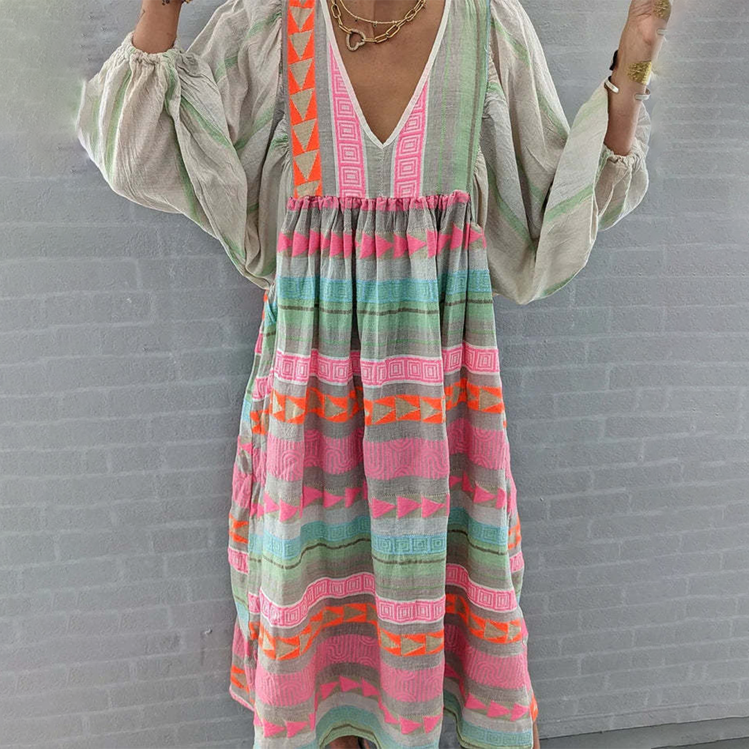 Yara – Boho katoenen maxi jurk met kleurrijk patroon en korte mouwen