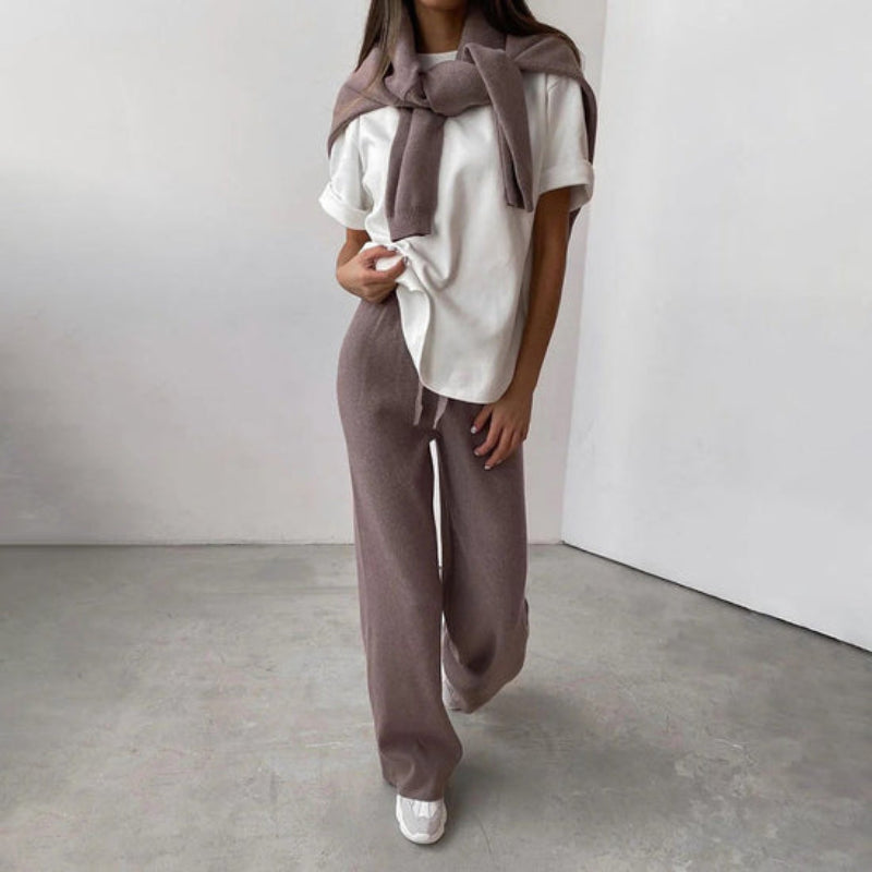 Hallie – gebreide sweater set met col en relaxte pasvorm