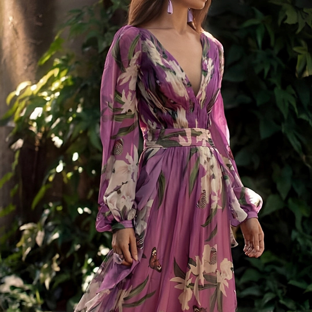Elena – Paarse Boho Chiffon Jurk Met Bloemenprint En V-hals