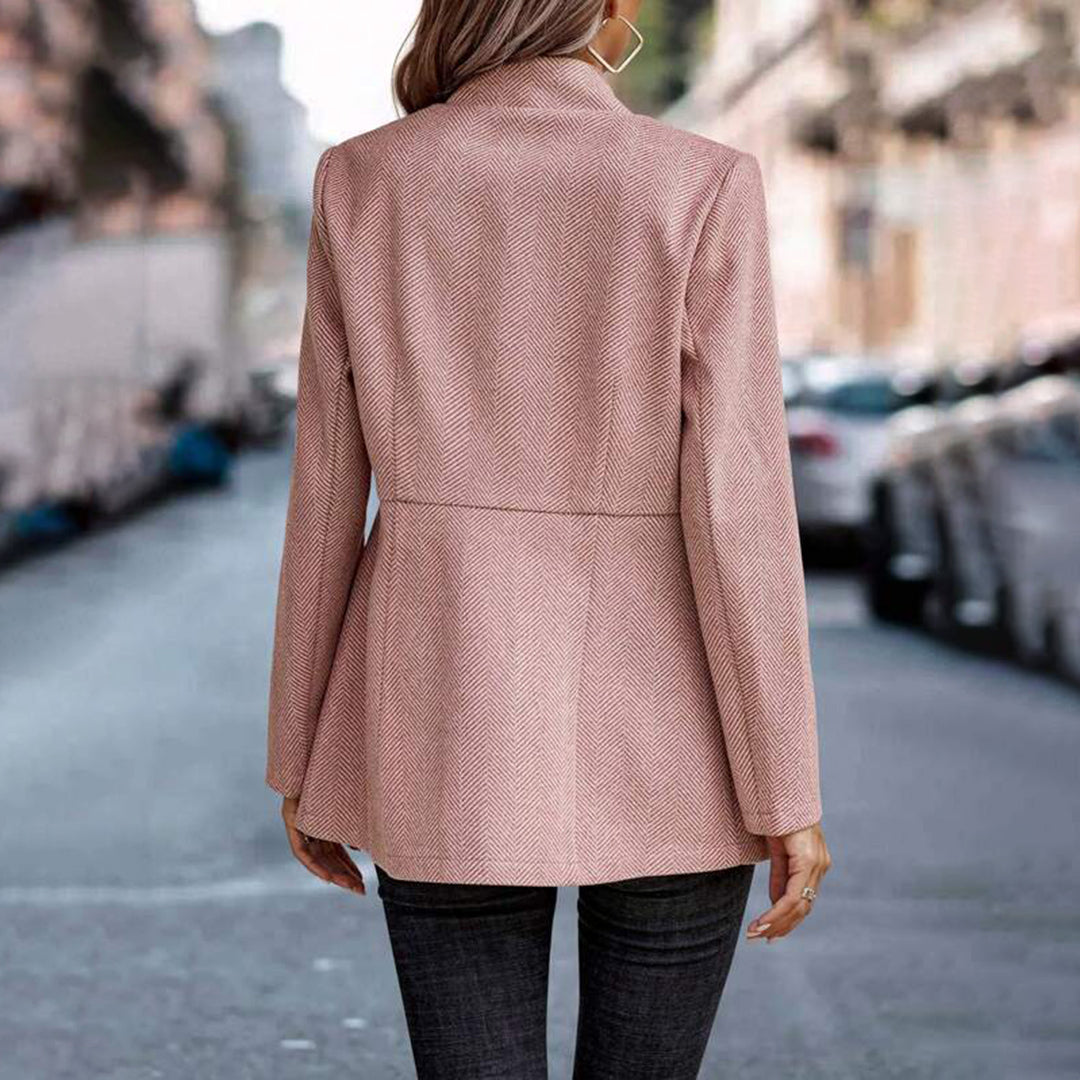 Rose – lichtroze blazer met rechte snit en open voorkant