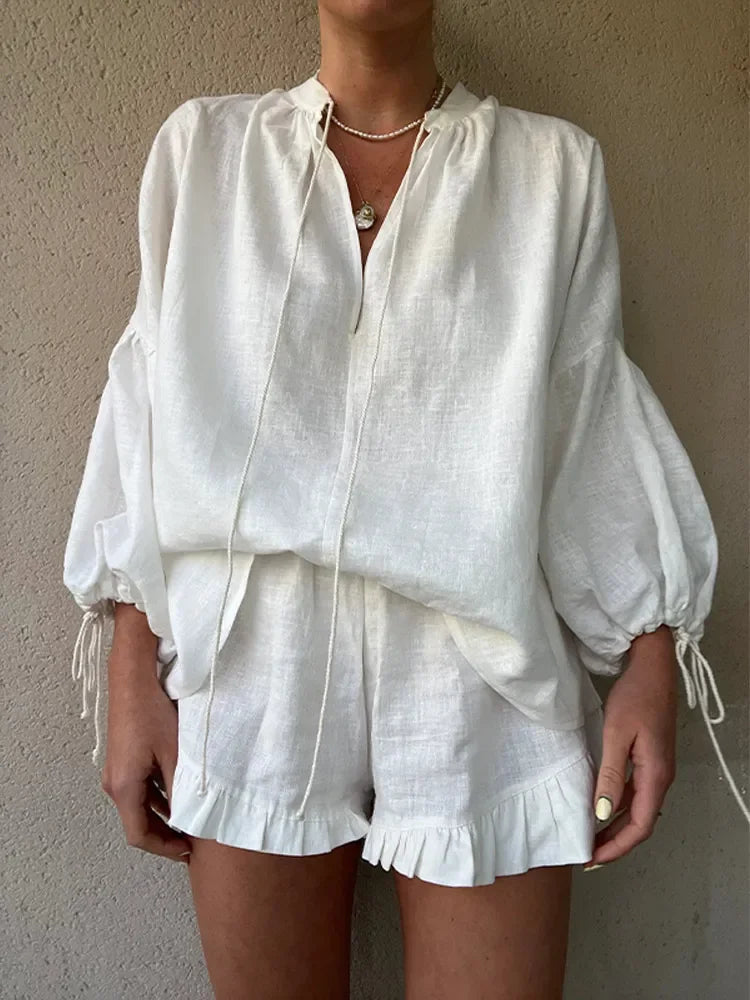 Lena – Tweedelige zomer set met losvallende top en high-waisted shorts
