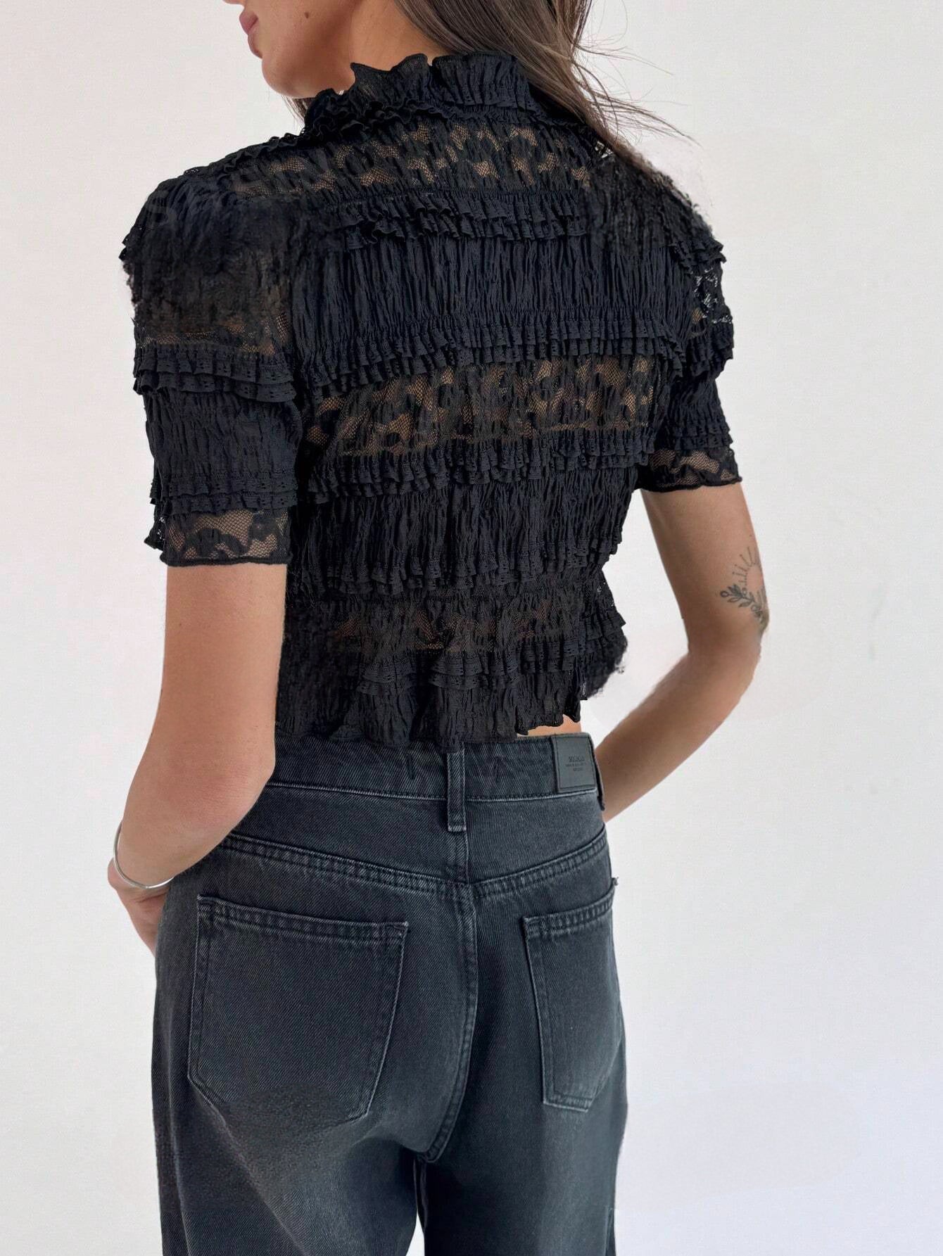Yara – Zomer crop top met kraag en ruches