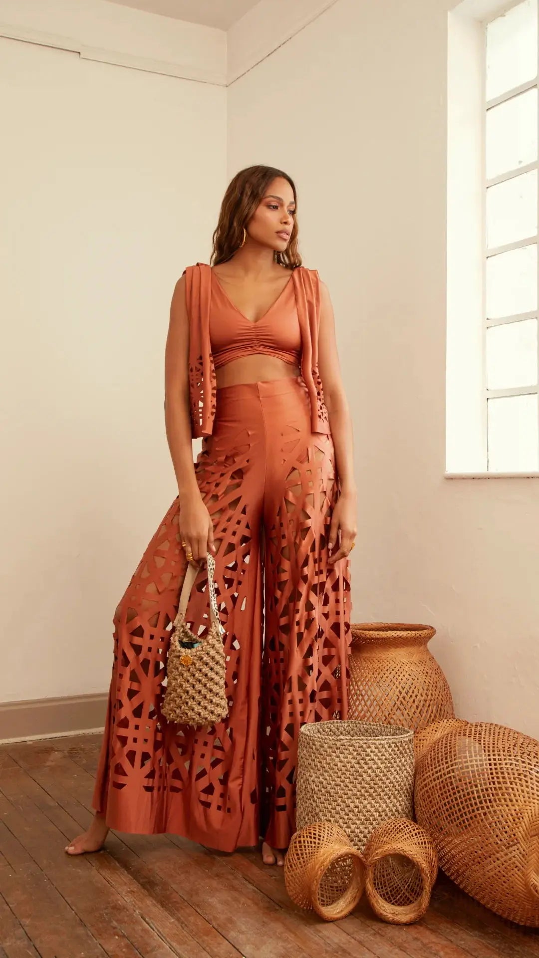 Nola – Stijlvolle broek-blouseset van luxe zachte stof