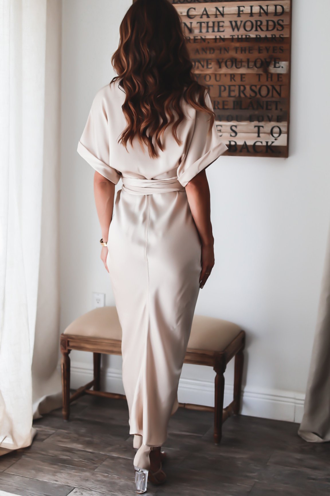Julia – Luxe maxi jurk met verfijnde details
