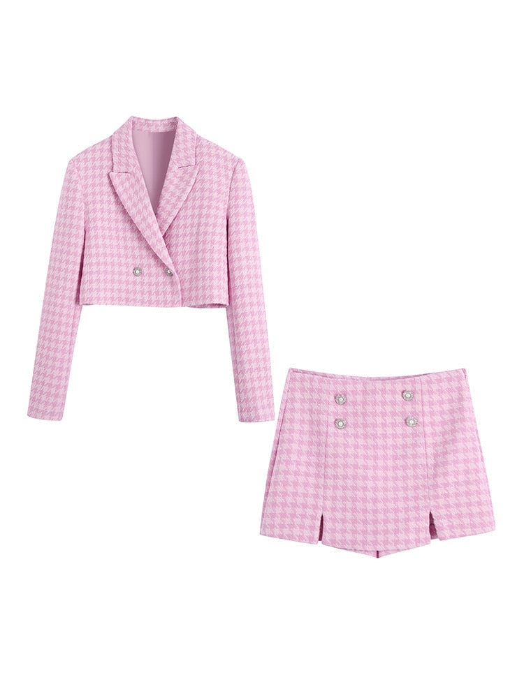 Isla – Roze 2-delige set met schouderpads en elegante knoopjes