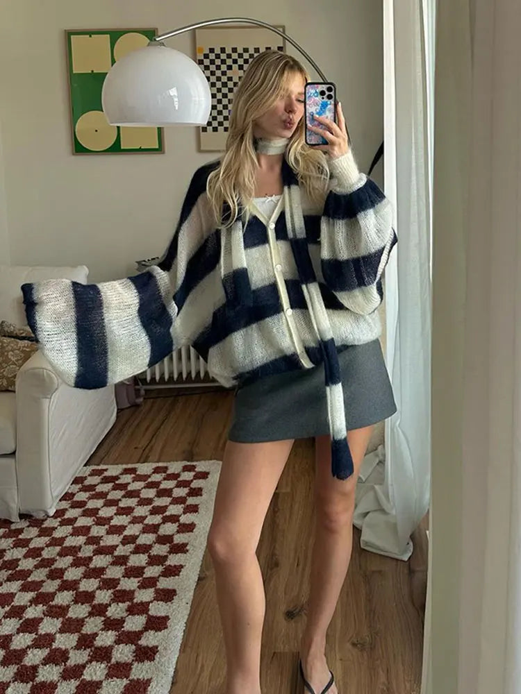 Vera – gestreept oversized cardigan vest met v-hals