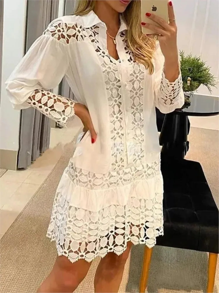 Soleil – midi-jurk met elegante V-hals en speelse ruches