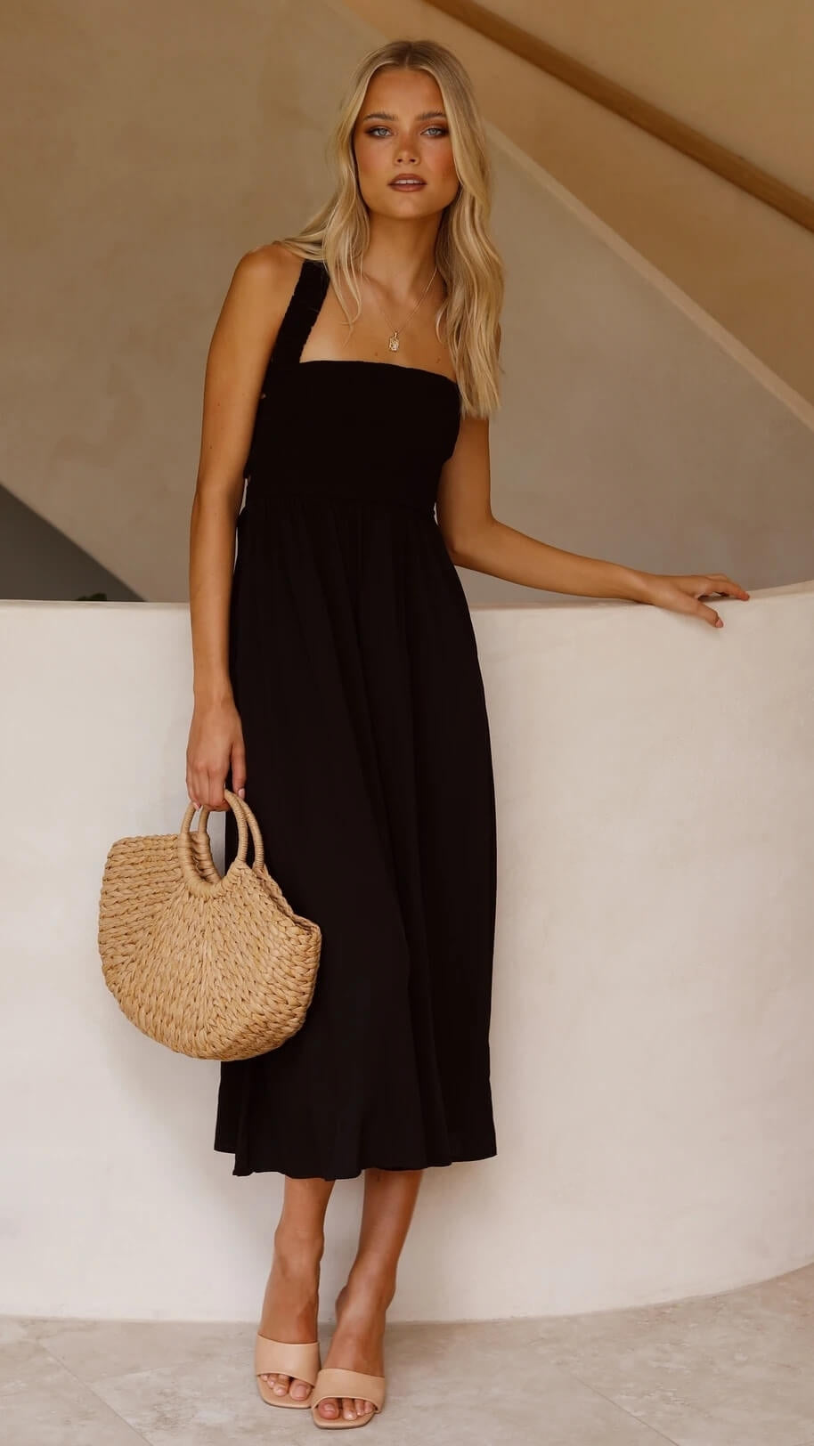 Laida – Maxi Jurk met Strak Lijf en Vloeiende Rok