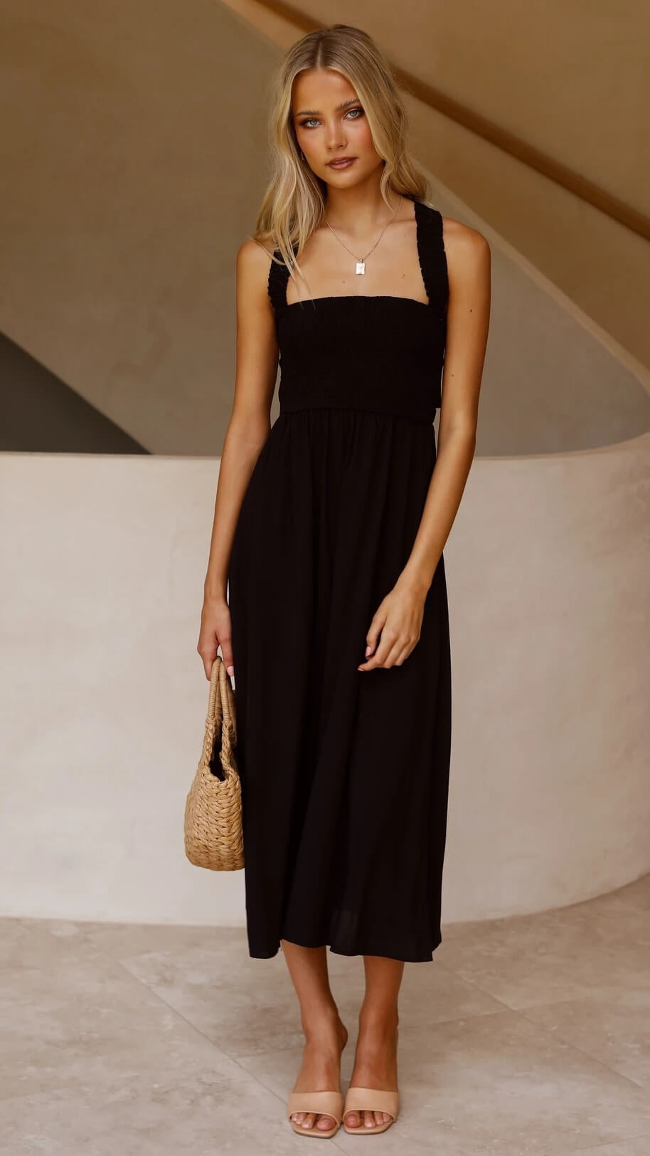 Laida – Maxi Jurk met Strak Lijf en Vloeiende Rok