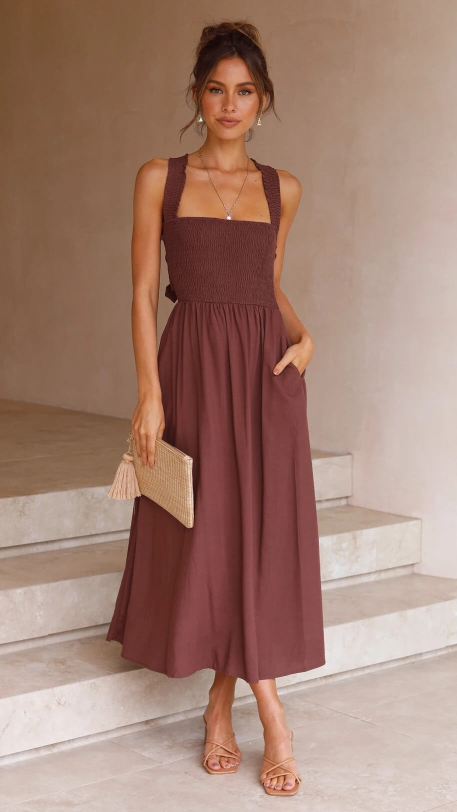 Laida – Maxi Jurk met Strak Lijf en Vloeiende Rok