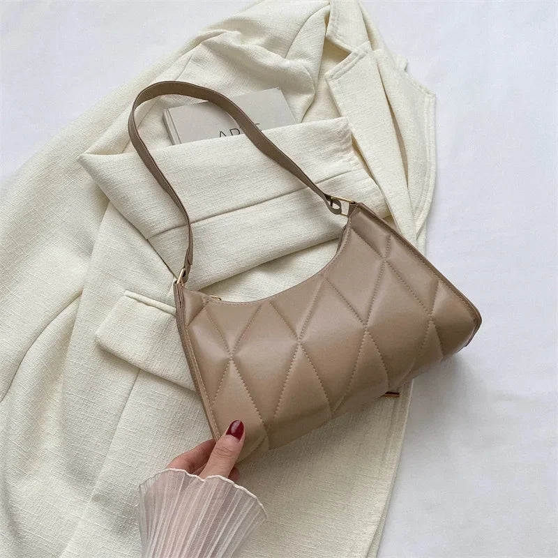 Luna – handtas van pu leer met strak design en korte schouderband