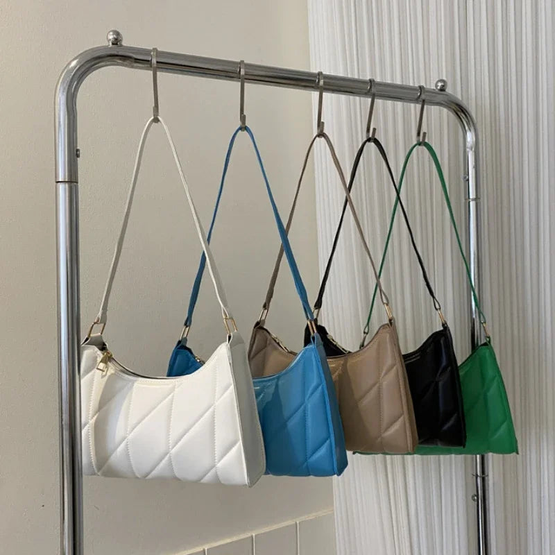 Luna – handtas van pu leer met strak design en korte schouderband