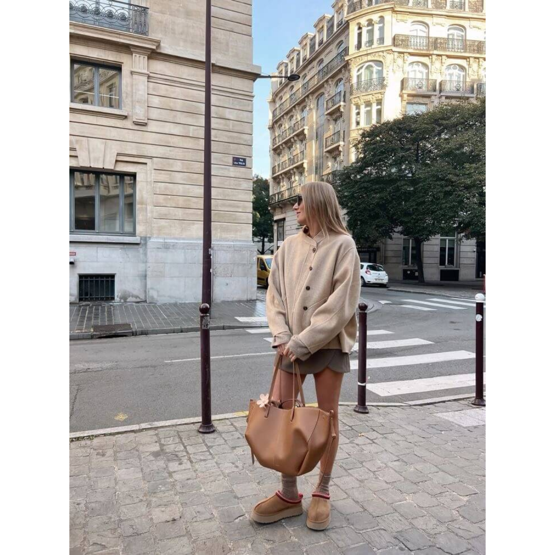 Celine – schoudertas met ruime inhoud en verstelbare band