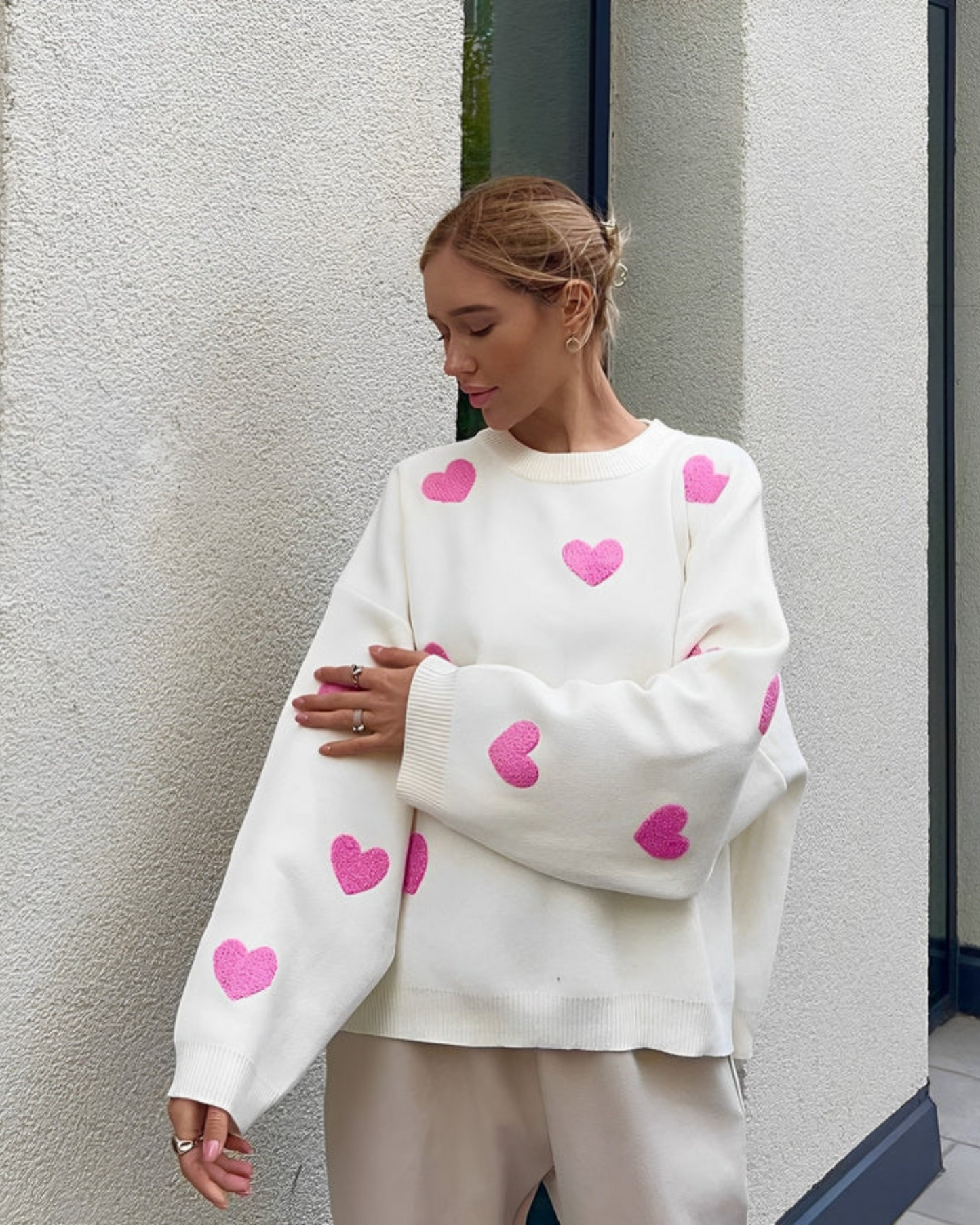 Louane – oversized trui met hartjes en relaxte pasvorm