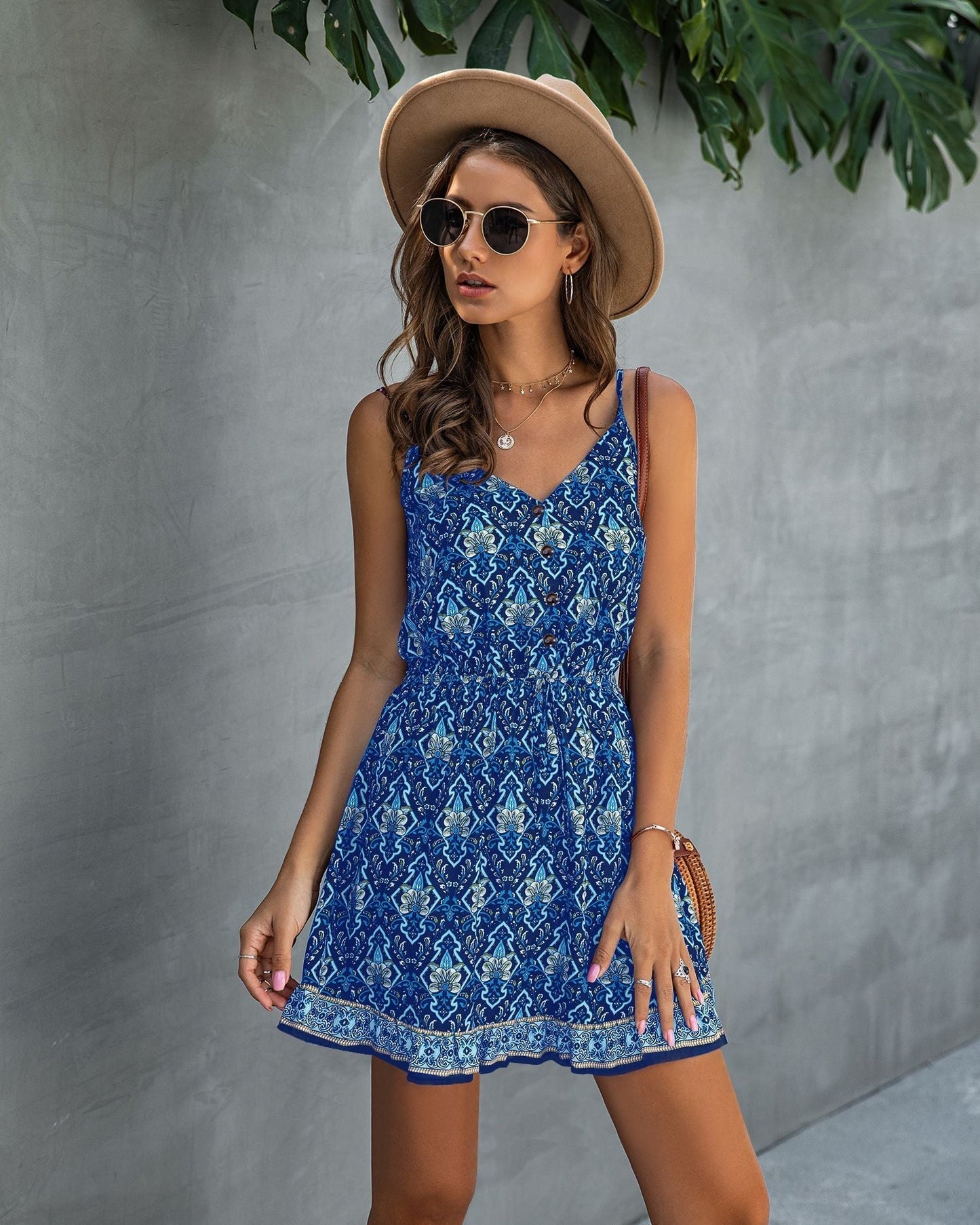Elise – Mouwloze midi Zomerjurk met zachte bloemenprint