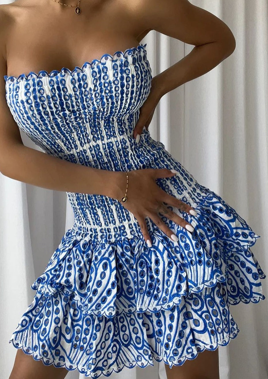 Amara – Mouwloze Midi Zomerjurk Met Mediterrane Borduursels