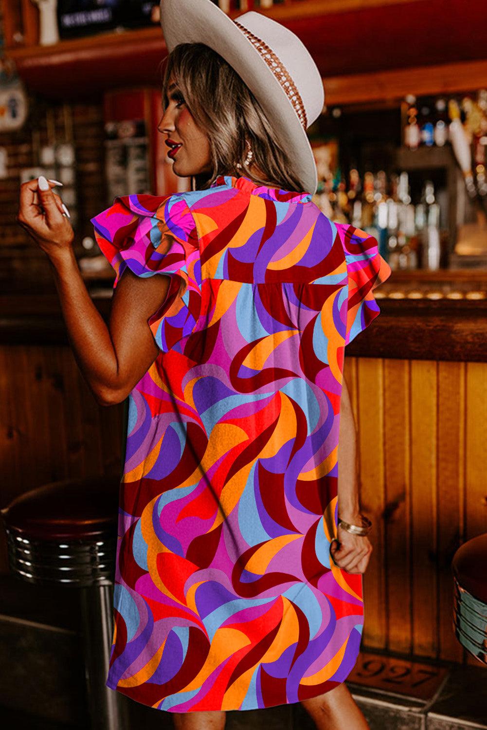 Liv – Shift jurk met zomers patroon en elegante ruffle mouwen