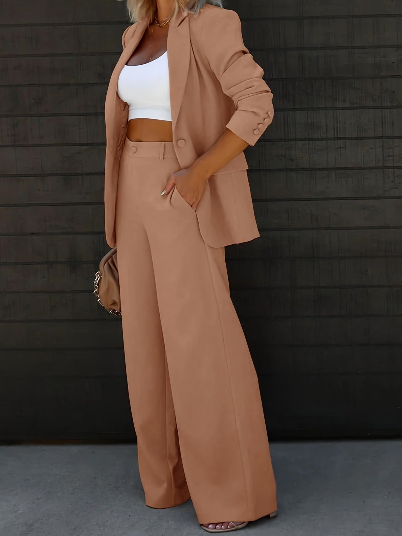 Elin – dames set met getailleerde blazer en wijde broek