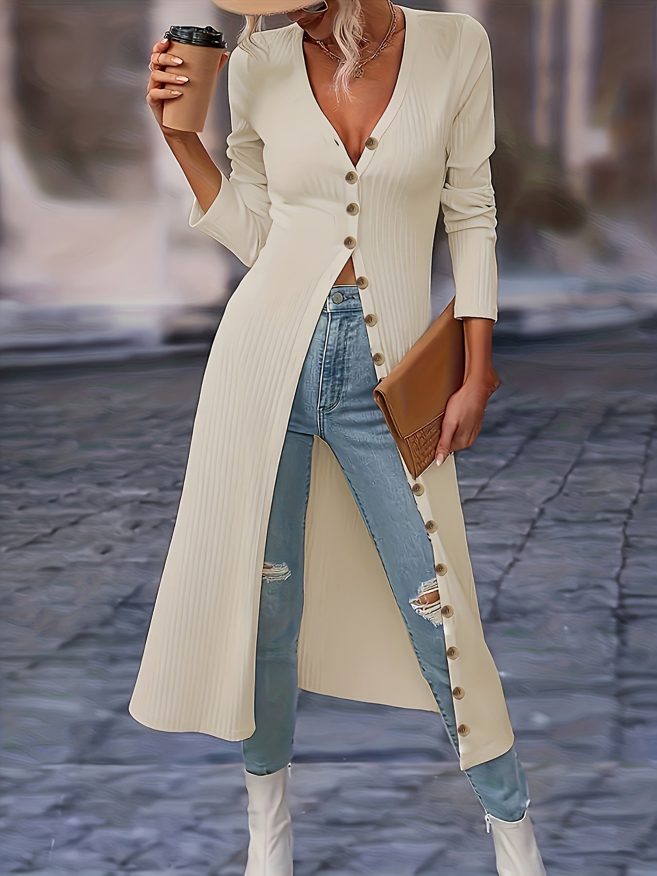 Mila – lange dames cardigan vest met knopen en V-hals