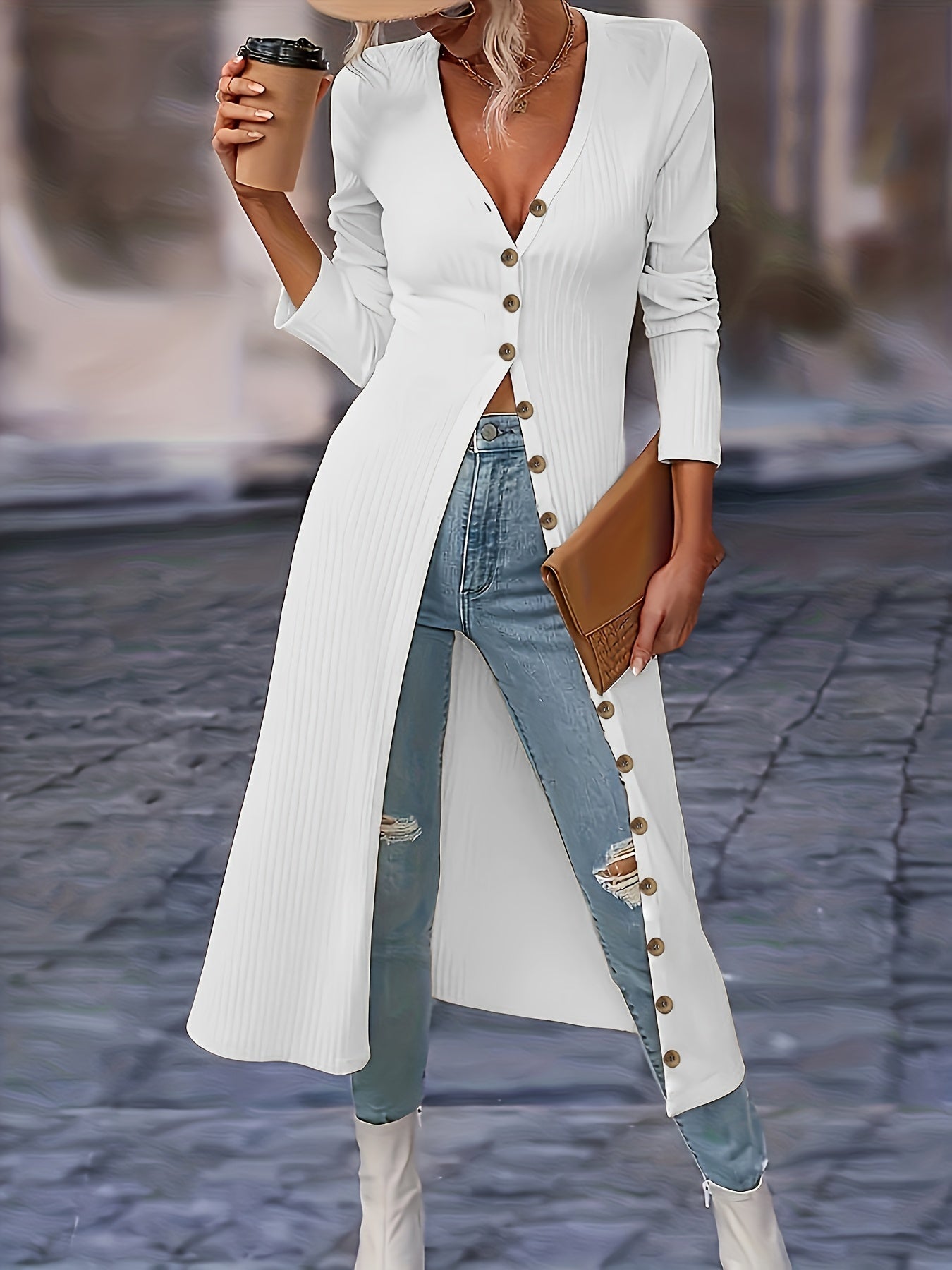 Mila – lange dames cardigan vest met knopen en V-hals