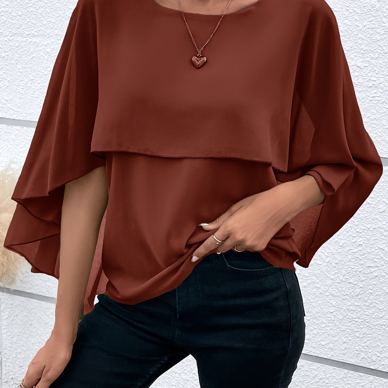 Luna – Gelaagde Crew Neck Blouse Met Cloak Mouwen