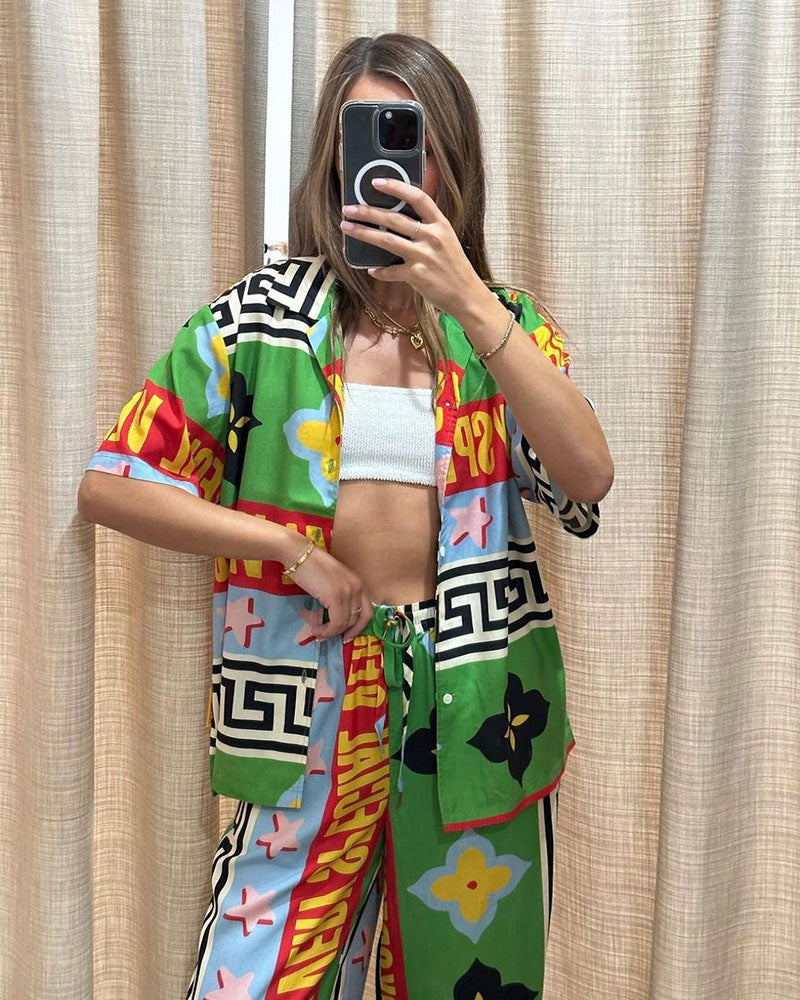 Yasmin – Luchtige Zomerset Met Grafische print En Wijde Broek