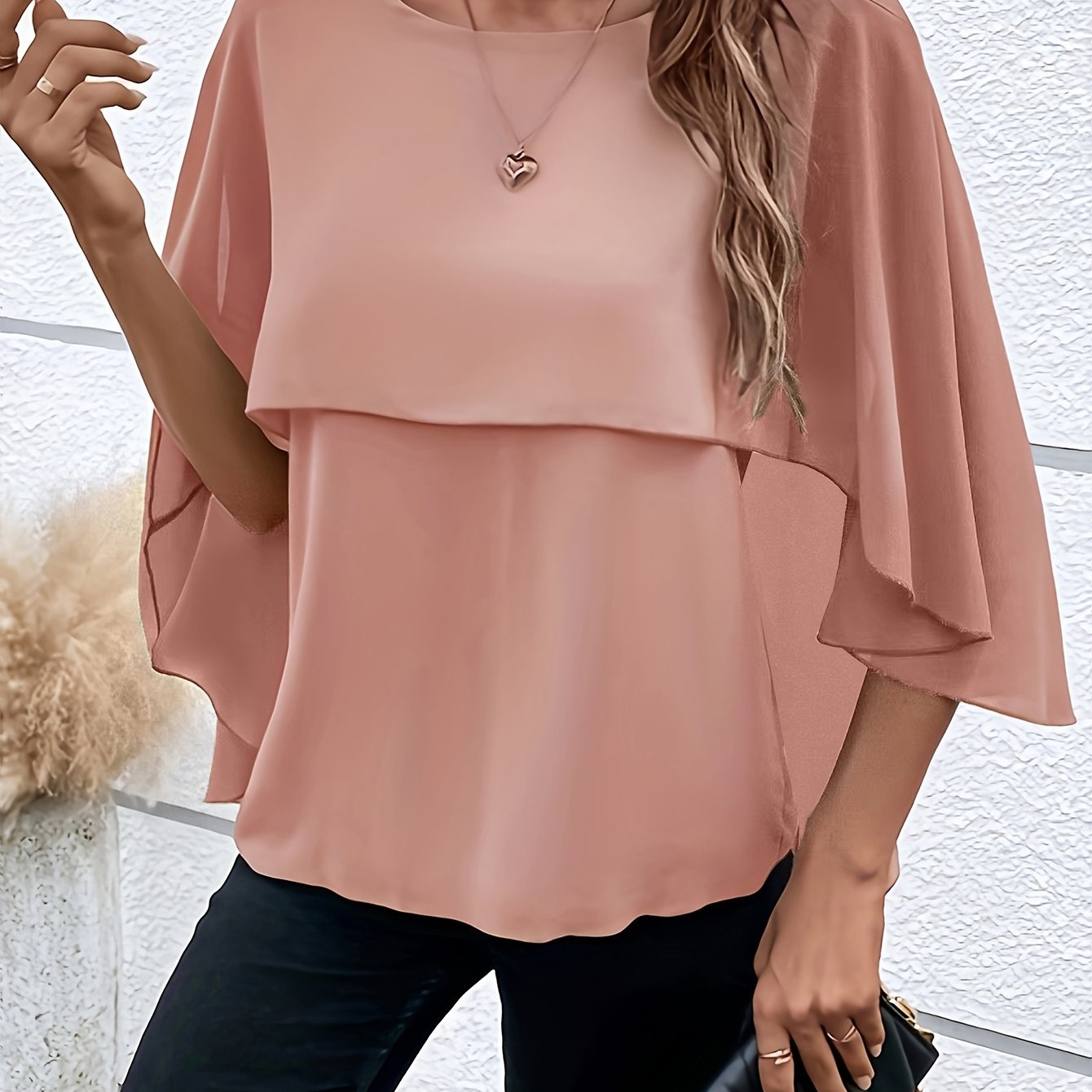 Luna – Gelaagde Crew Neck Blouse Met Cloak Mouwen