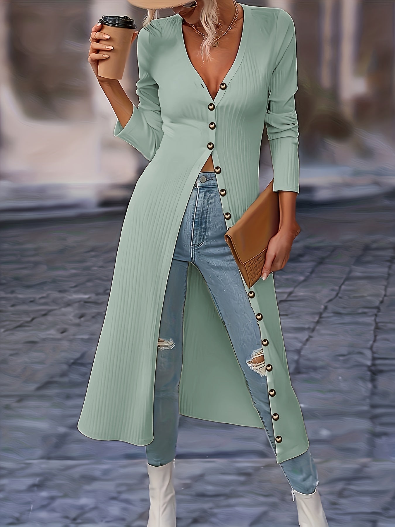 Mila – lange dames cardigan vest met knopen en V-hals