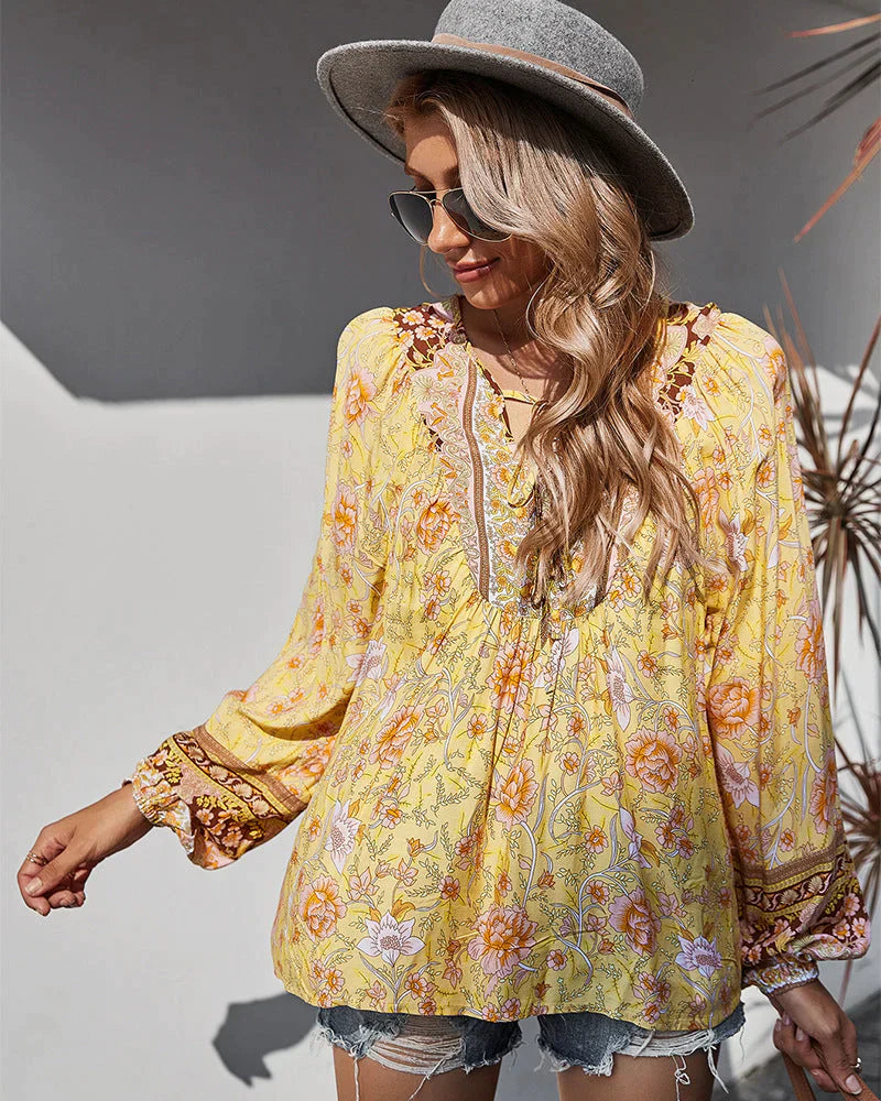 Sana – Boho v-hals blouse met bloemenprint en lange mouwen