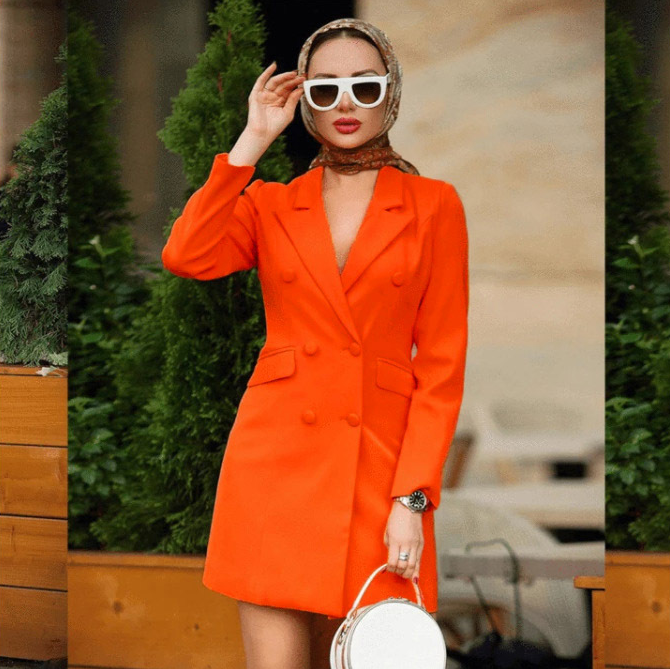 Betina – Zomerse blazerjurk in oranje