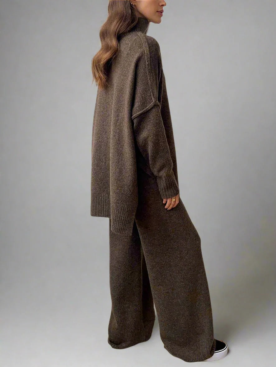 Élise – oversized lounge set met coltrui en wide-leg broek