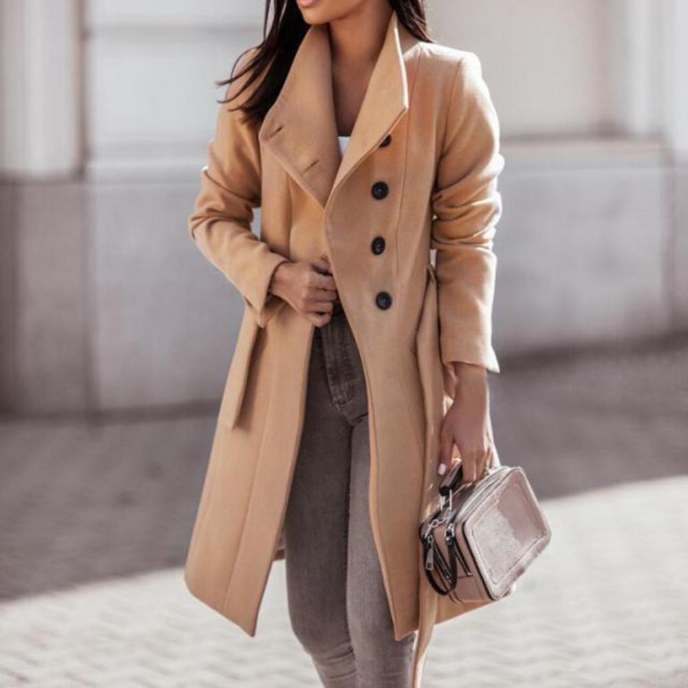 Emilia – trenchcoat met dubbele striksluiting en getailleerd silhouet