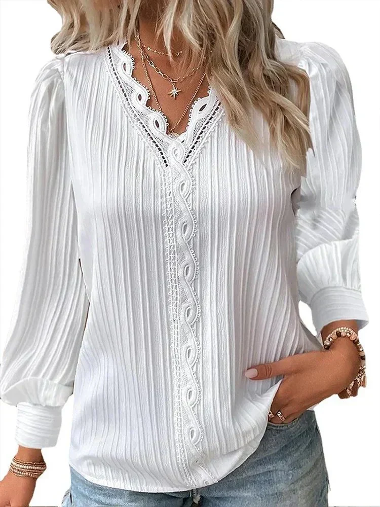 Claire – Kanten Blouse met ballonmouwen en subtiele plooien
