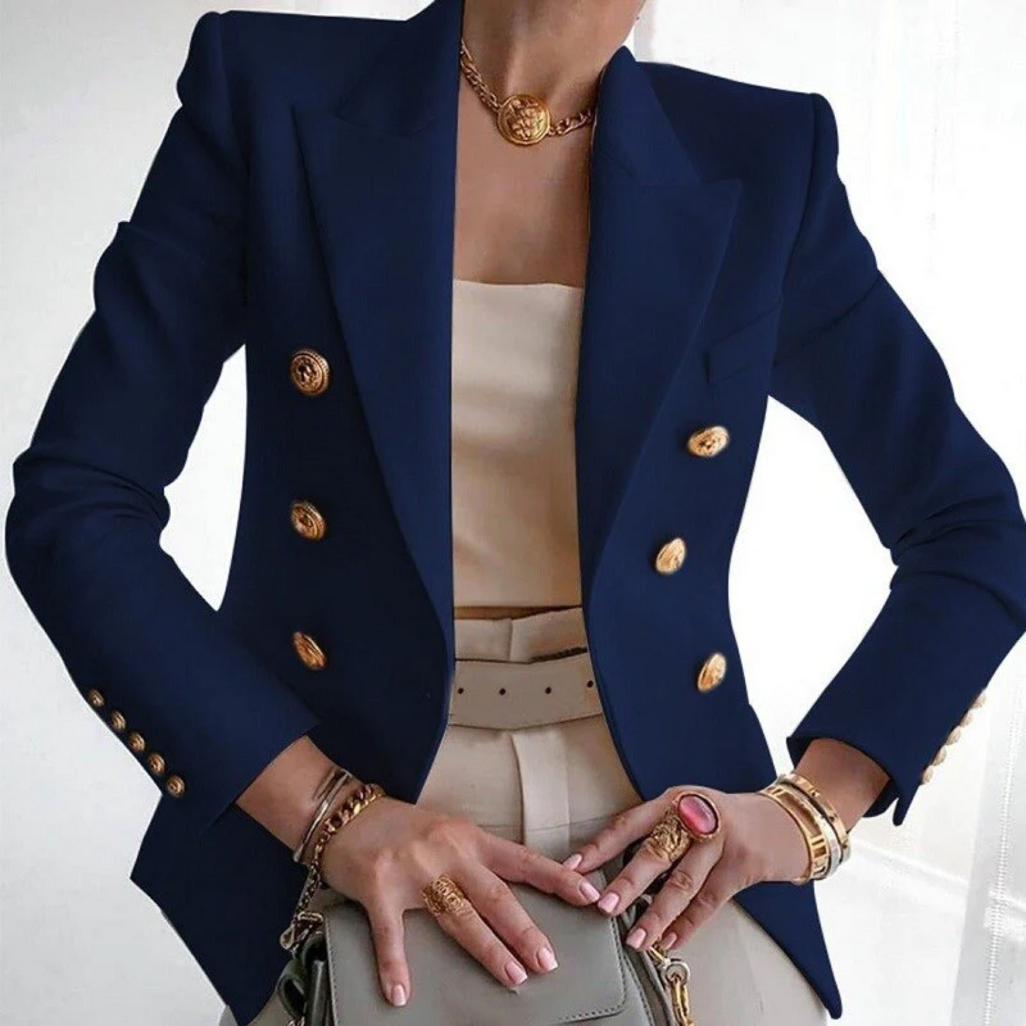 Jill – zwarte katoenen blazer met klassieke snit en zachte structuur
