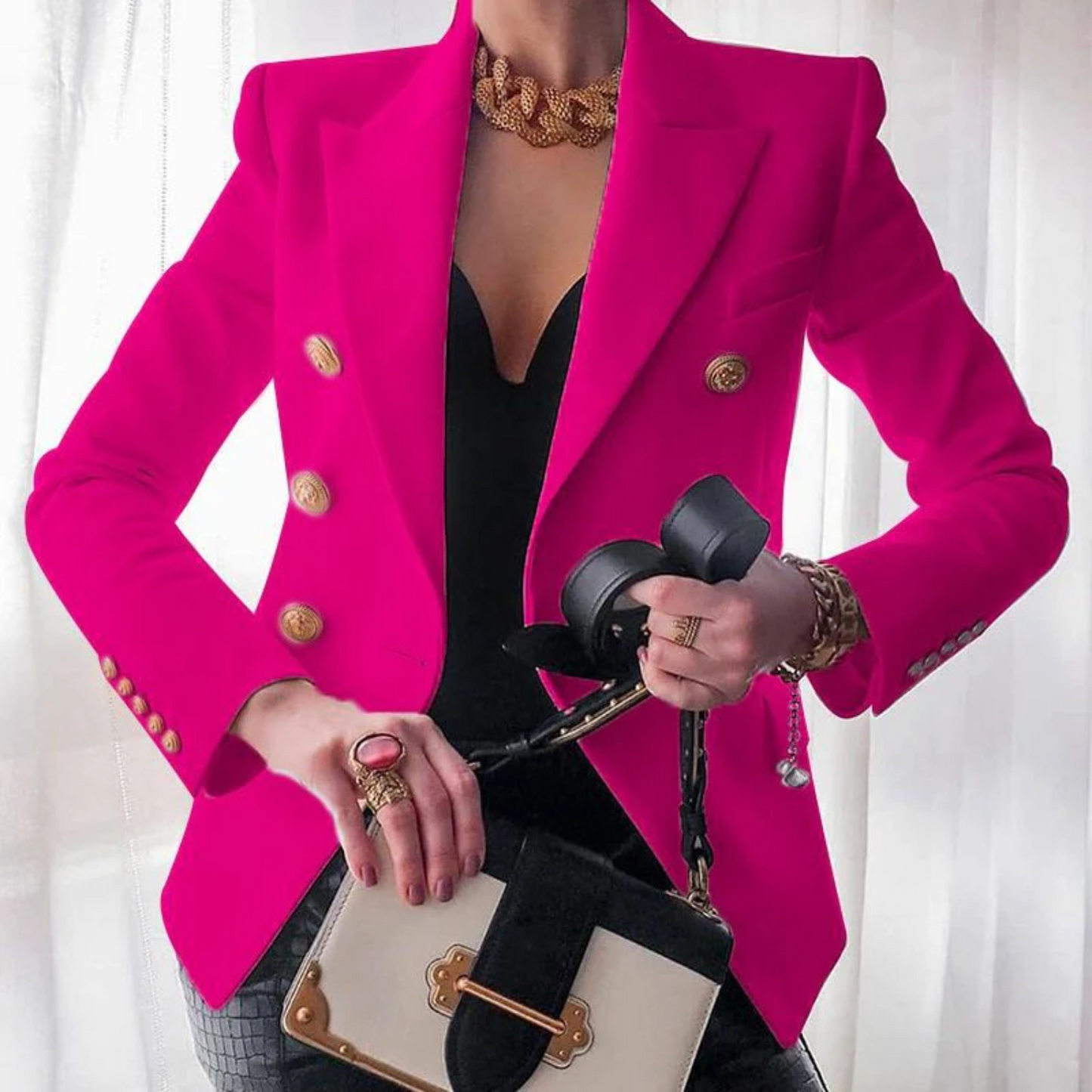 Jill – zwarte katoenen blazer met klassieke snit en zachte structuur