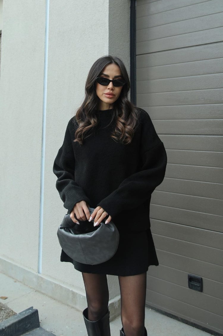 Léa – gebreide set met trui en minirok in zachte stof en casual fit