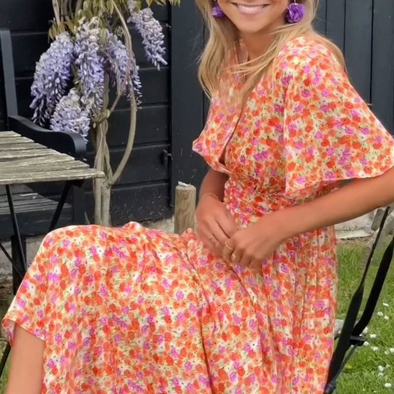 Anna Blush – jurk met verfijnd bloemmotief en zachte viscose