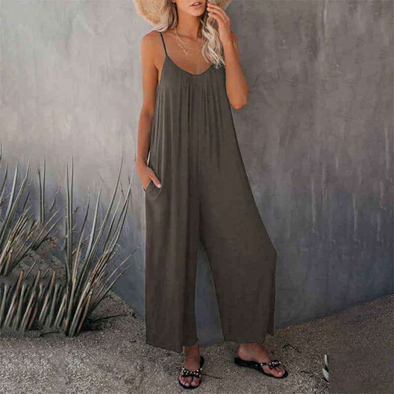 Mila – jumpsuit met wijde pijpen en subtiele plooitjes aan de top
