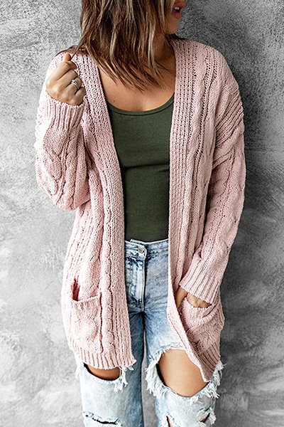 Eva – lang gebreid cardigan-vest met kabelstructuur