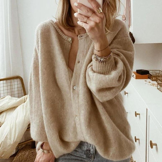 Iris – gebreide oversized dames cardigan-vest met knopen