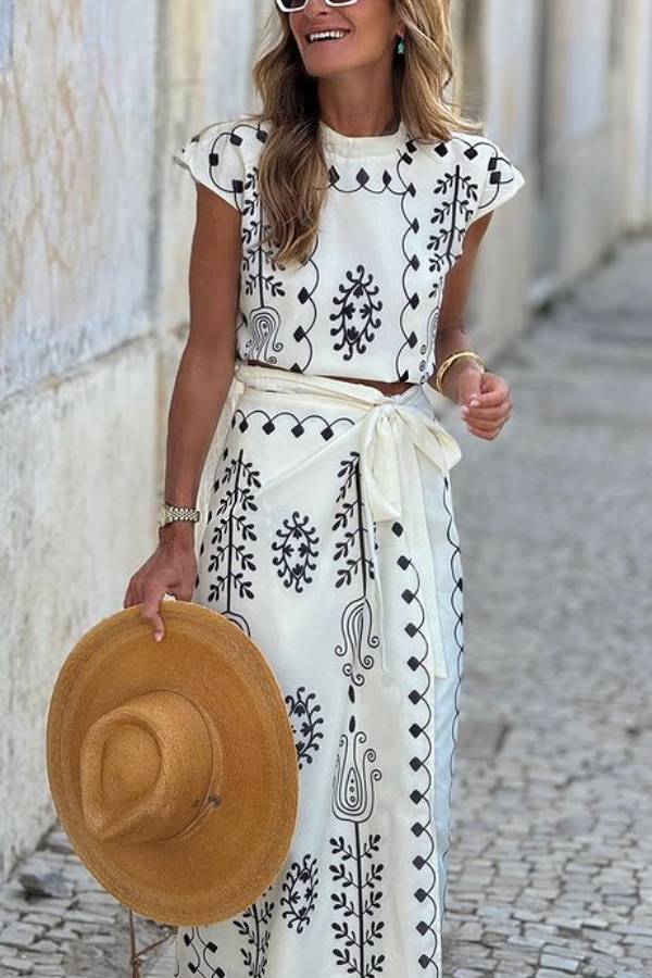 Dames set met ronde hals top en rechte midi rok
