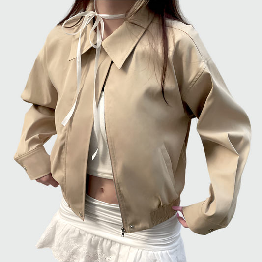 Elin – cropped jas met hoge polo kraag