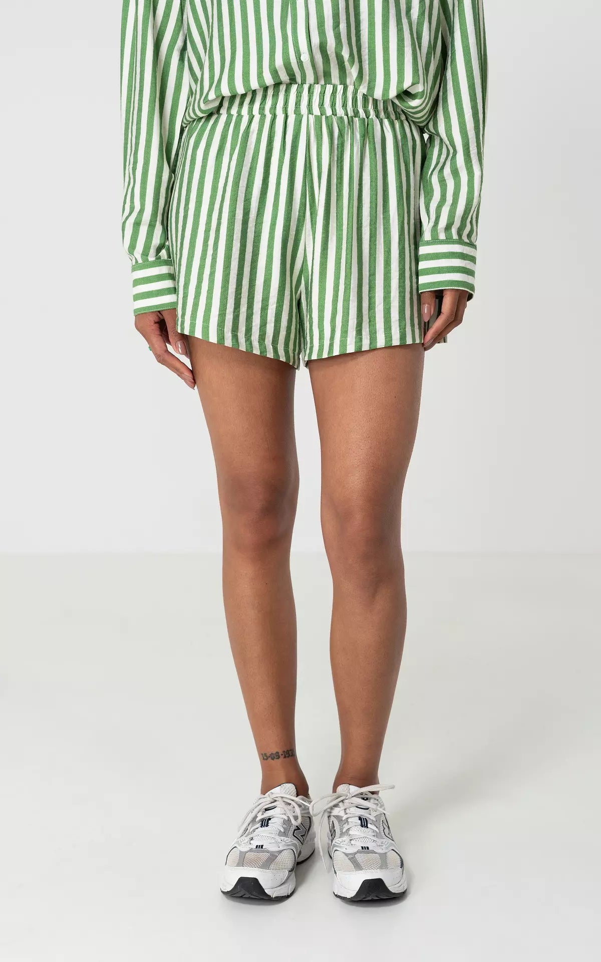 Noa – Gestreepte zomer shorts met elastische taillebande Activiteiten