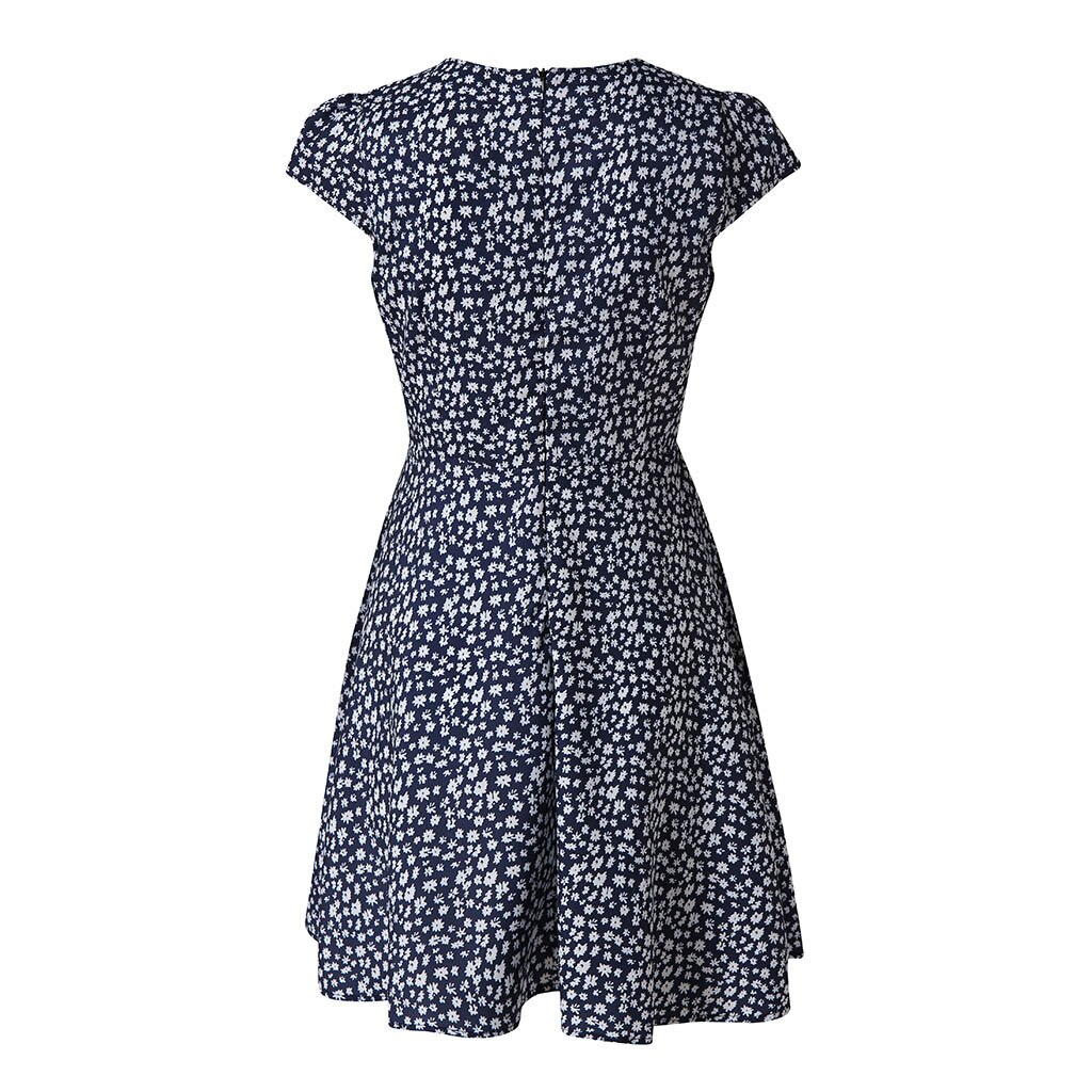 Lina – Gebloemde zomerjurk met V-hals en taille-accent
