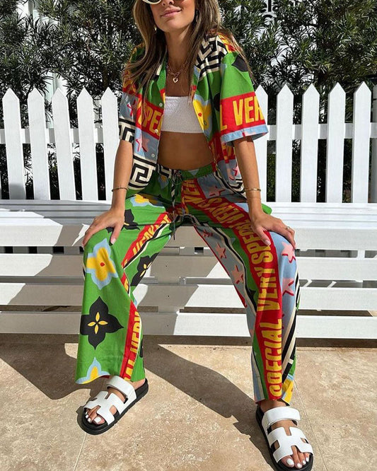 Yasmin – Luchtige Zomerset Met Grafische print En Wijde Broek