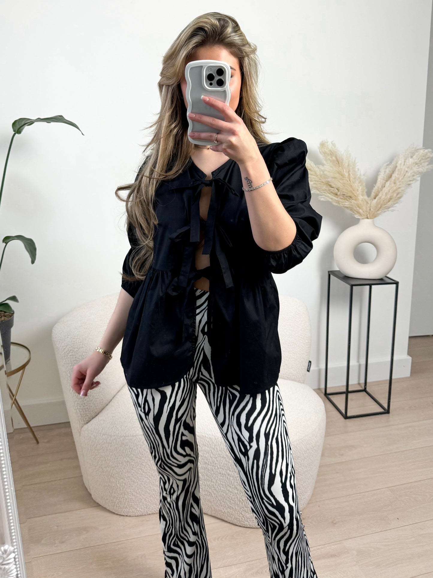 Bea - Bow Blouse