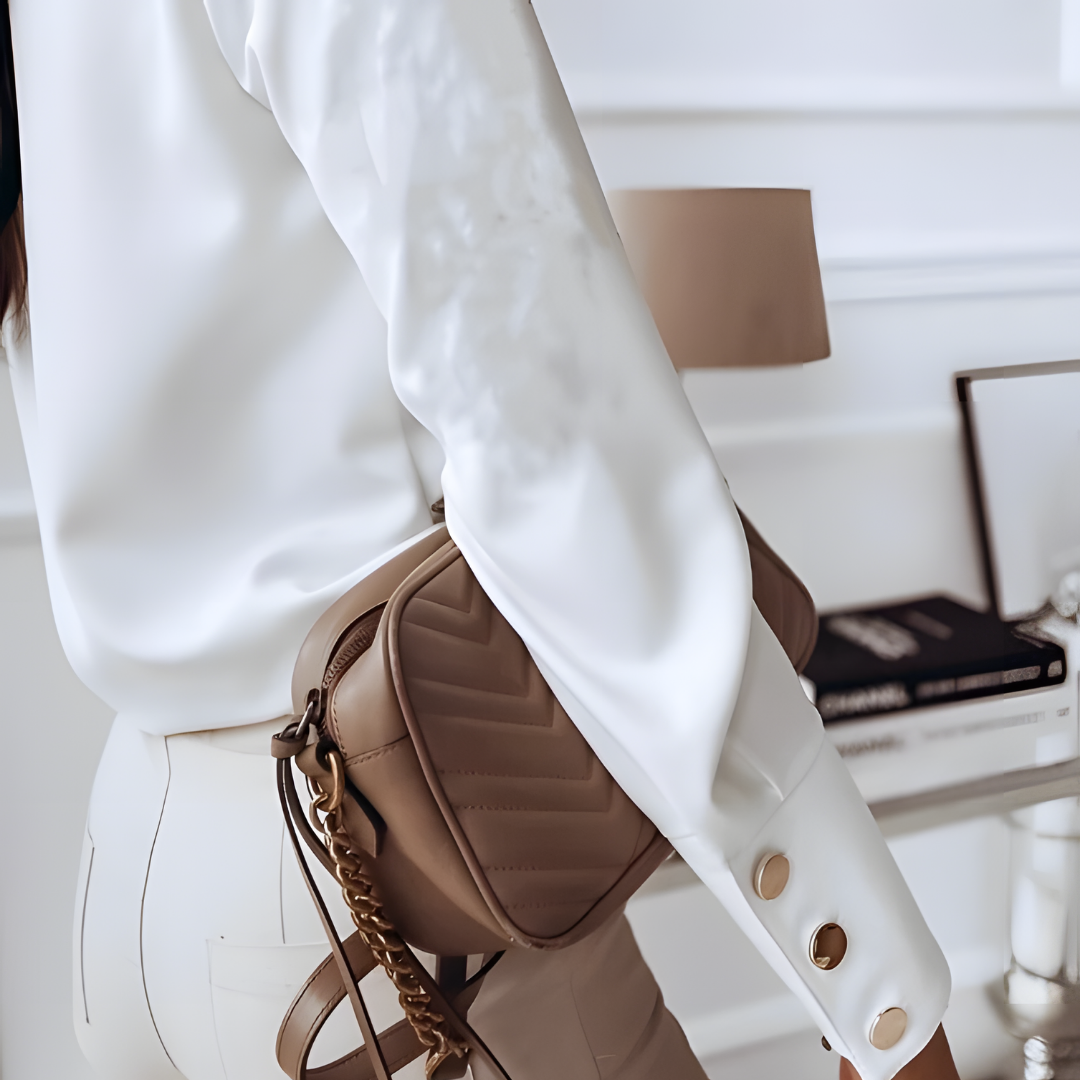 Clara – dames blouse met lange mouwen en knoopsluiting