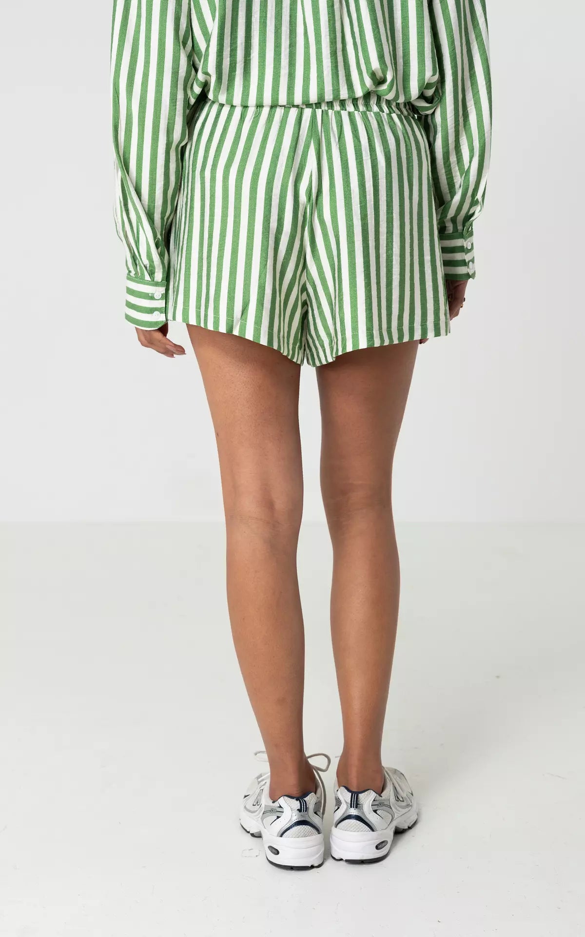 Noa – Gestreepte zomer shorts met elastische taillebande Activiteiten